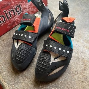 Boostic (original Scarpa version) climbing shoe new in box size 37.5